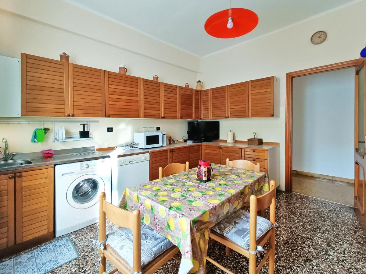 San Martino Appartament Con Parcheggio Privato Genoa Ngoại thất bức ảnh